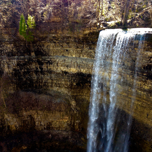 Devil's punchbowl