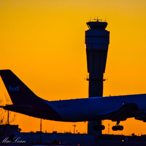 Calgary Unrise at YYC Airport