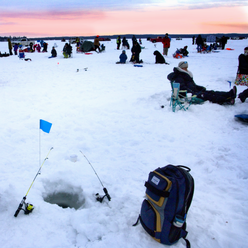 Enjoy to ice fishing