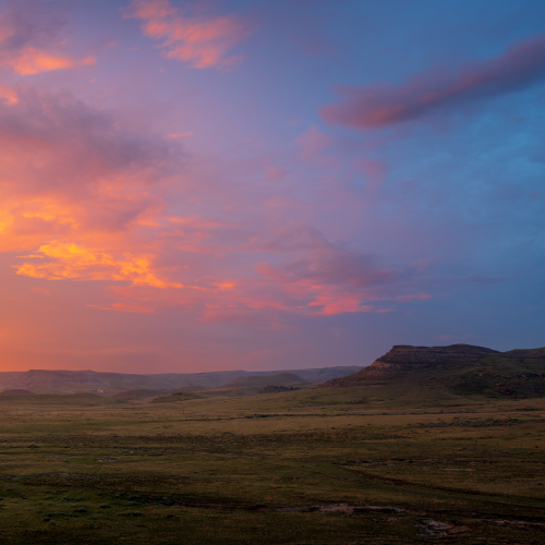 Sunrise in the Big Muddy Valley 